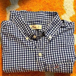 Men’s Hollister button down